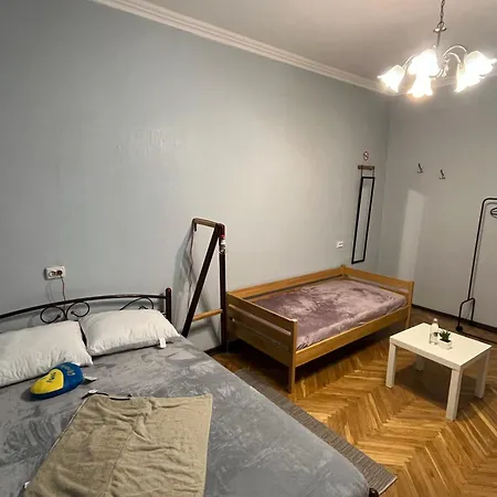 Ostello Ararat-klovskaya Hostel-apartments *