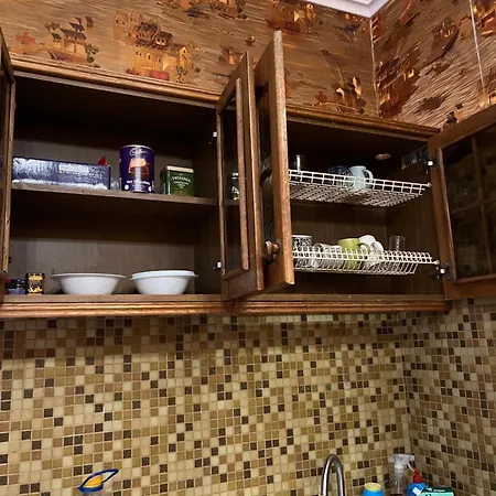 Ararat-klovskaya Hostel-apartments Kiev